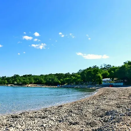 Luce Appartement Njivice